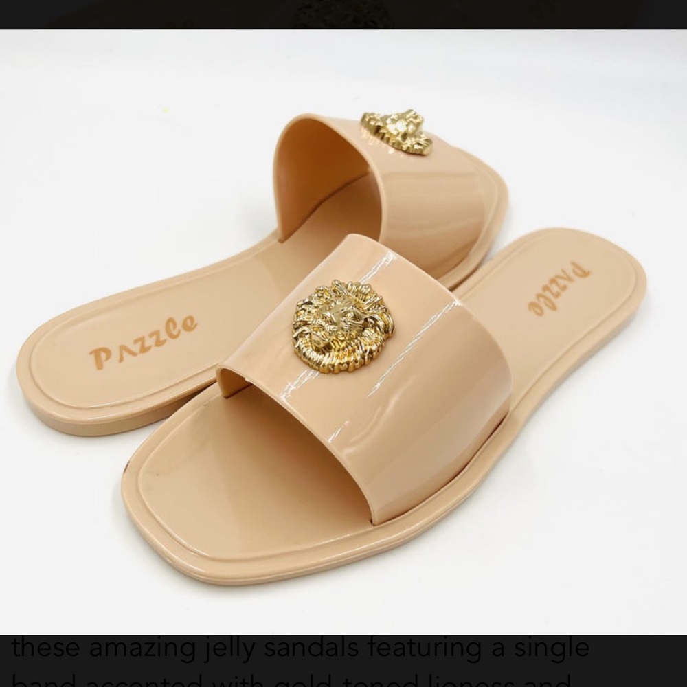 ⭐️ Brand New - Pazzle Nude Jelly Sandsls with gold Lion - Womans Size 6